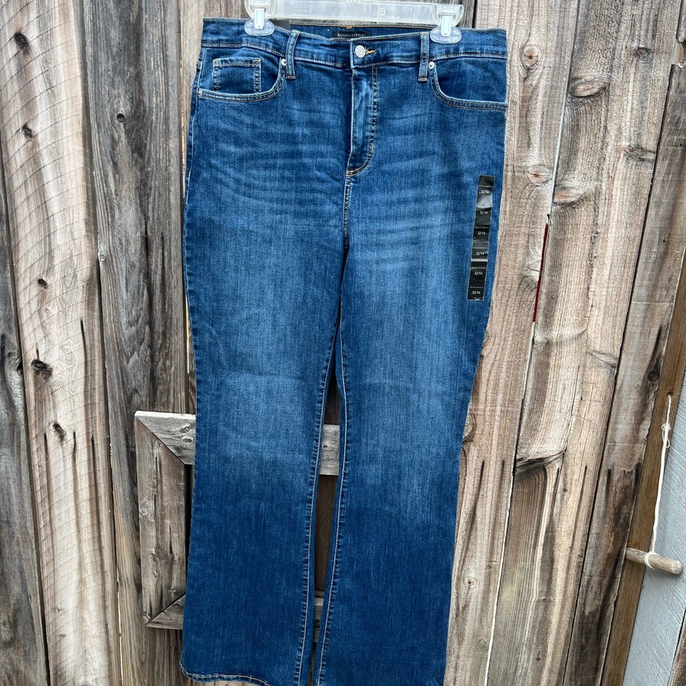Banana Republic bootcut jeans, 32x14, sz 14, high rise, dark blue